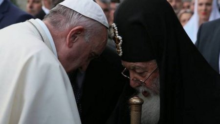 "გამუდმებით ვილოცებ თქვენთვის" - რომის პაპი ილია მეორეს წერილს უგზავნის