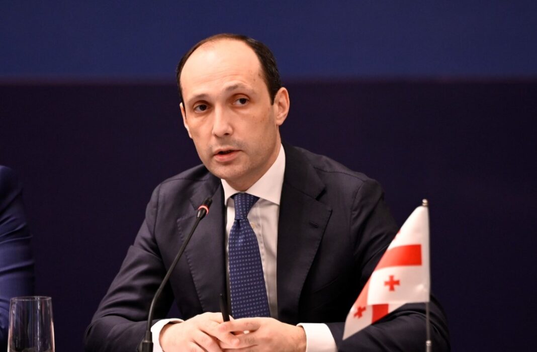 ლევან დავითაშვილი1