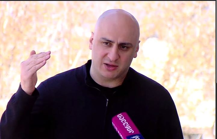 მელლ